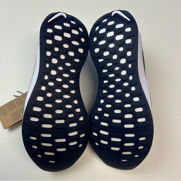 Nike Men’s React x Infinity Run 4 Sneakers Size 12.5 Gray NWT - Picture 9 of 9